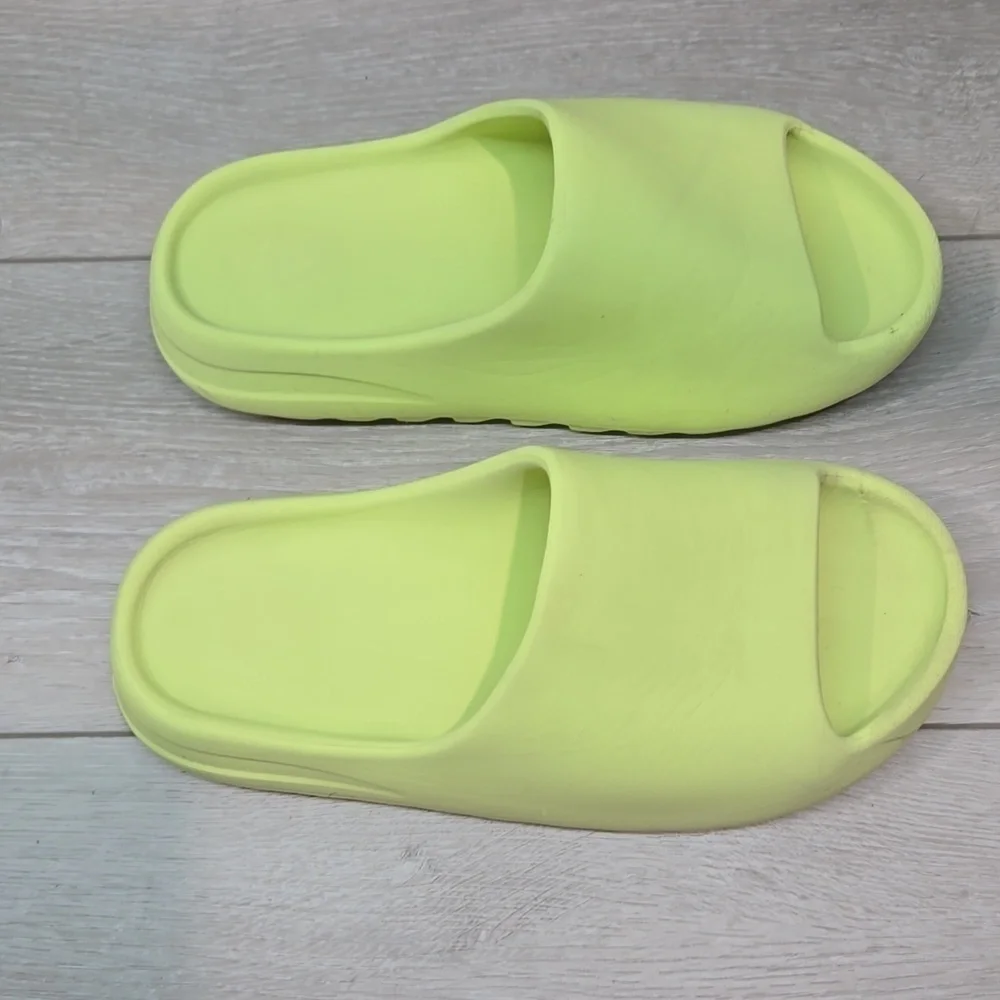 Yeezy Adidas Mens Lime Green Slide Sandals Shoes Sz 8 Slide